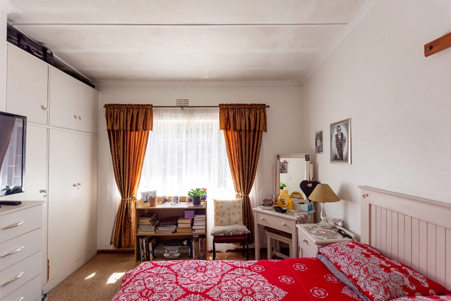 4 Bedroom Property for Sale in Middedorp Western Cape